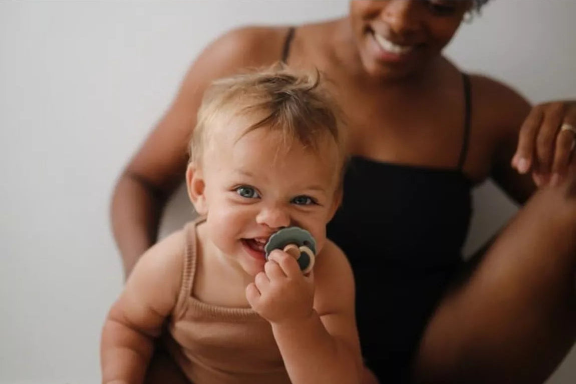 FRIGG Daisy pacifier - Willow / Cotton Candy