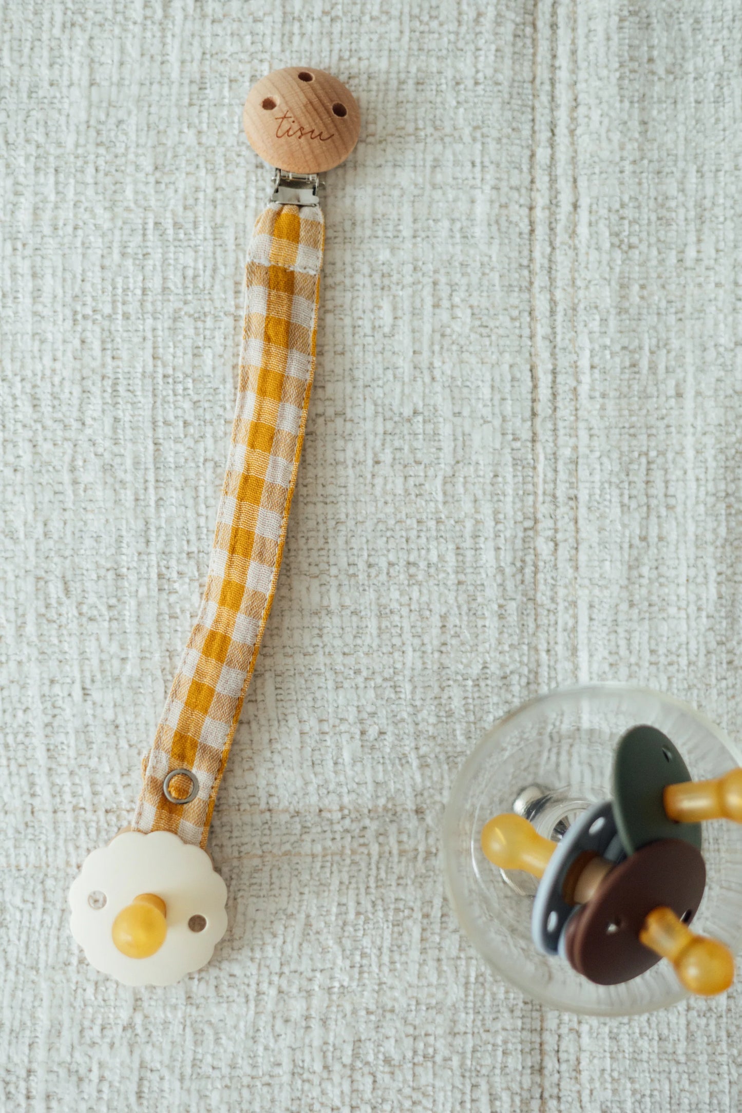 Dummy clip, Yellow